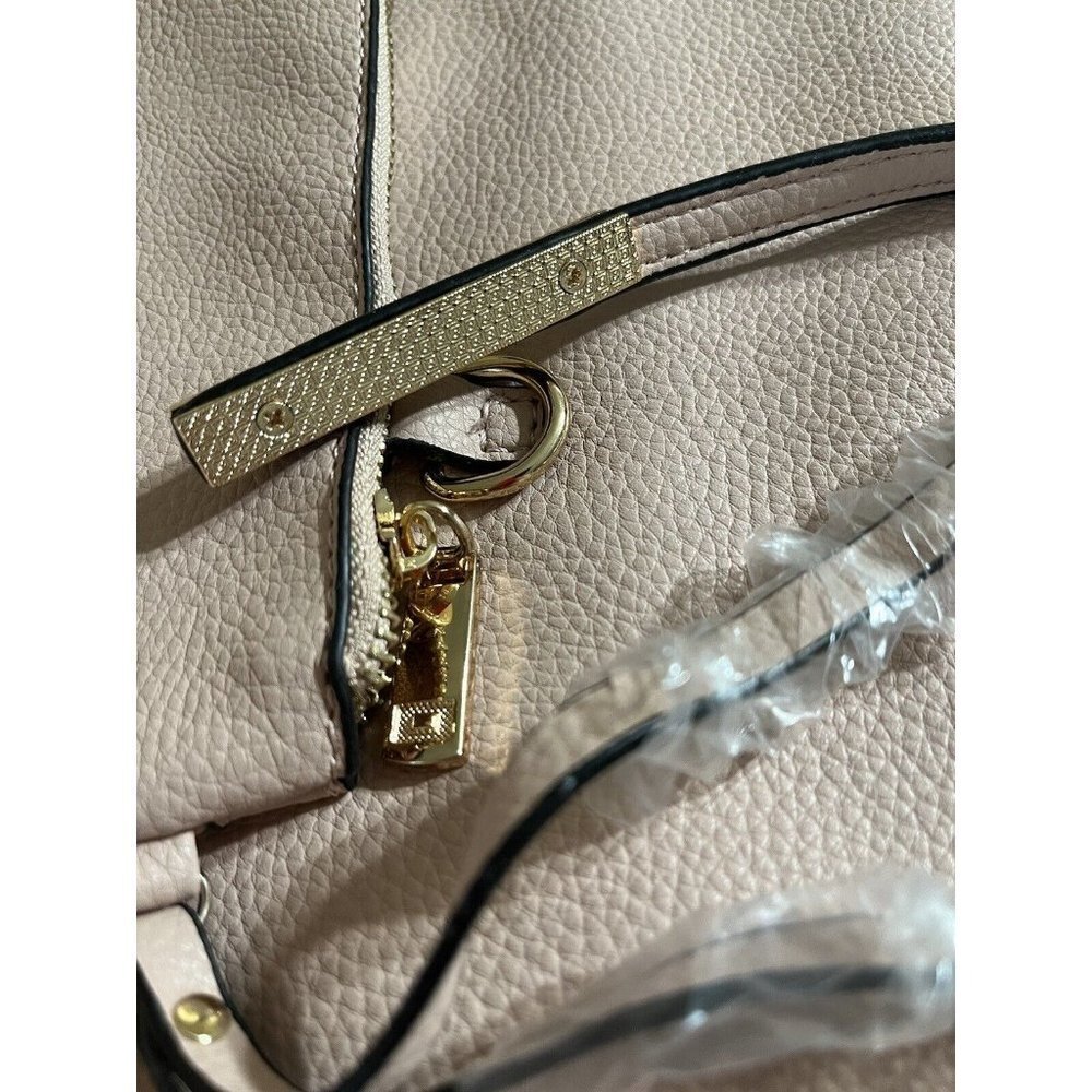 Alyssa Peta approved Soft Vegan pink shoulder bag & wristlet 2 pieces lead free - Picture 16 of 16